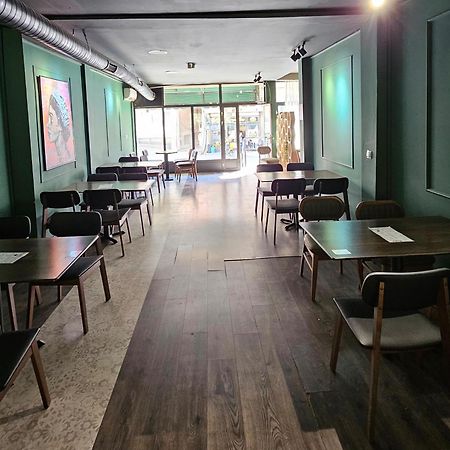 Green Apartments Prishtina Prishtine Bagian luar foto