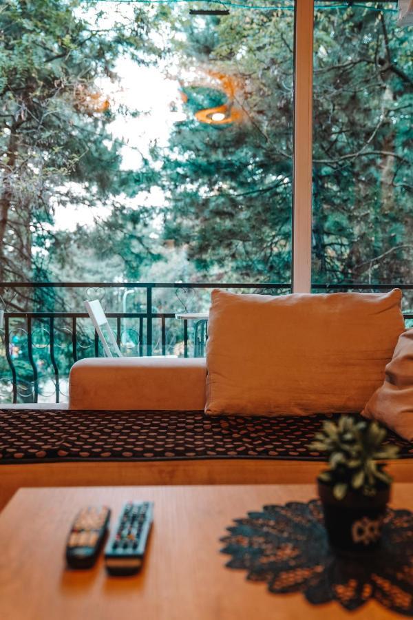 Green Apartments Prishtina Prishtine Bagian luar foto