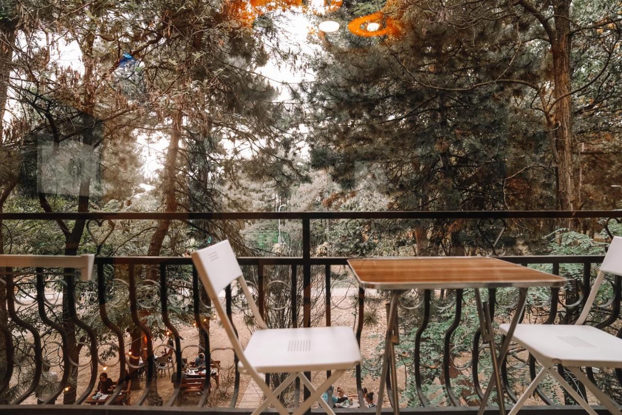 Green Apartments Prishtina Prishtine Bagian luar foto