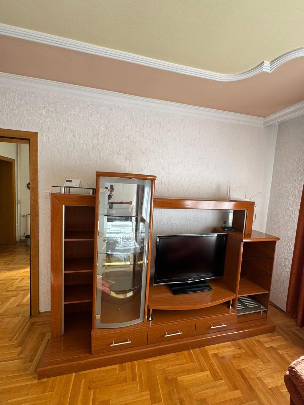 Green Apartments Prishtina Prishtine Bagian luar foto