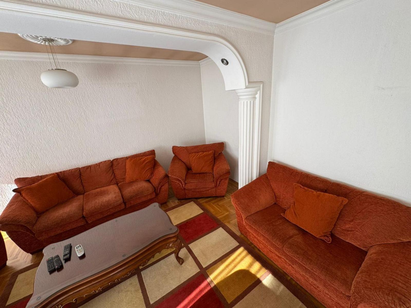 Green Apartments Prishtina Prishtine Bagian luar foto